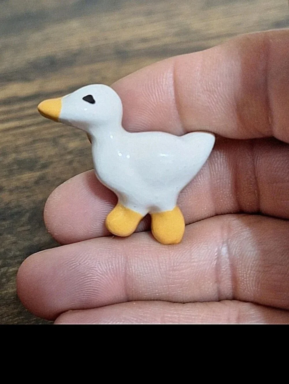 1990s Ceramic Duck Pin/Brooch.